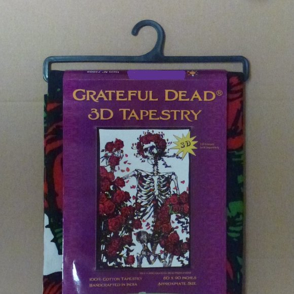 Grateful Dead 3D Skeleton & Roses Tapestry ~ 60" x 90" ~ w/Corner Loops ~ New! - Picture 2 of 2